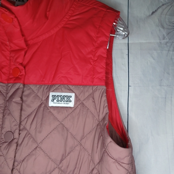 Victoria's Secret Pink Full Zip Quilted Vest - Picture 3 of 13